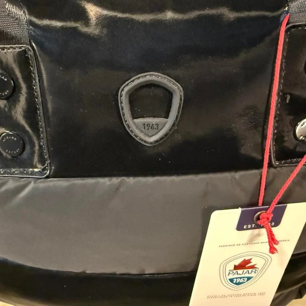 Brand new Pajar 1963 padded tote/crossbody bag
